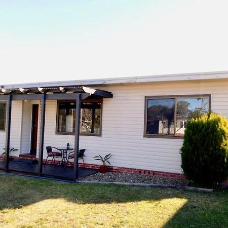 The Husky House Or Little Husky Studio Suite Huskisson Dış mekan fotoğraf